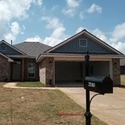 Buy this 4 bed house on Nail Road in Southaven, MS 38672