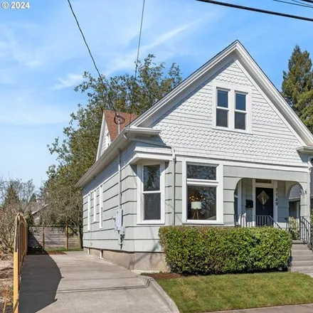 Buy this 4 bed house on 7149 North Fiske Avenue in Portland, OR 97203