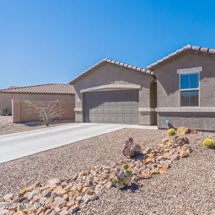 Buy this 3 bed house on East Ryscott Circle in Pima County, AZ 85731