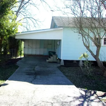 Image 3 - 179 4th Street, Abbeville, LA 70510, USA - House for sale
