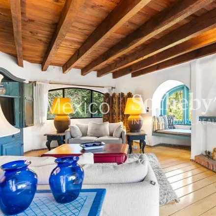Buy this 5 bed house on Privada Fontana Chica in Avandaro, 51200 Avandaro