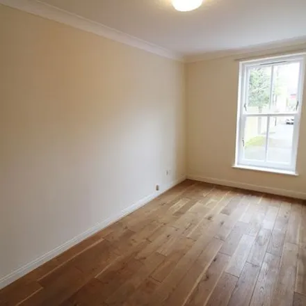 Image 2 - West Court, Sonning, RG4 6GL, United Kingdom - Apartment for rent