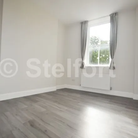 Image 5 - The Mamelon Tower, Queen's Crescent, London, NW5 4DS, United Kingdom - Apartment for rent