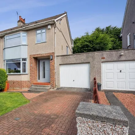 Rent this 4 bed duplex on Westbourne Drive in Bearsden, G61 4BJ