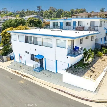 Buy this 12 bed house on 3013 South Peck Avenue in Los Angeles, CA 90731