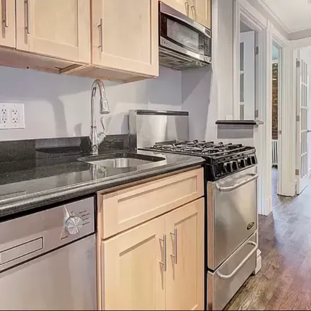 Rent this 3 bed apartment on E 13 Th St