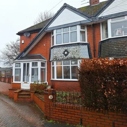 Buy this 3 bed duplex on Sholver Hill Close in Shaw, OL1 4NS