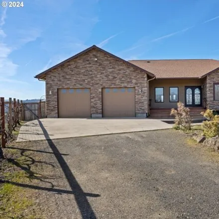 Buy this 4 bed house on 400 Sunridge Avenue in Dallesport, Klickitat County
