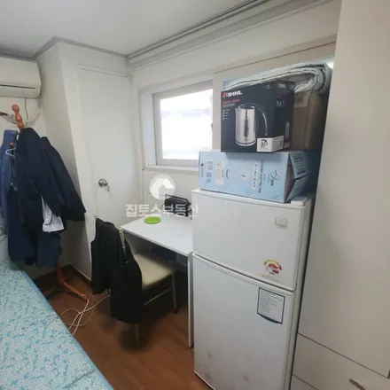 Image 1 - 서울특별시 서초구 반포동 728-21 - Apartment for rent