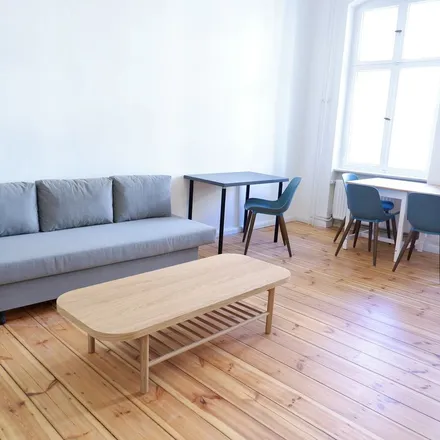 Rent this 1 bed apartment on Änderungsschneiderei: Reinigungs und Maßanfertigung in Emser Straße 36, 12051 Berlin