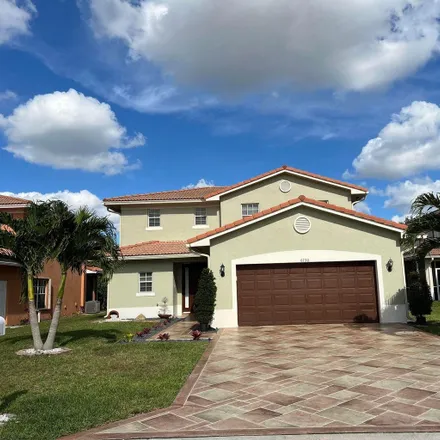 Rent this 4 bed house on Greenacres in FL, US
