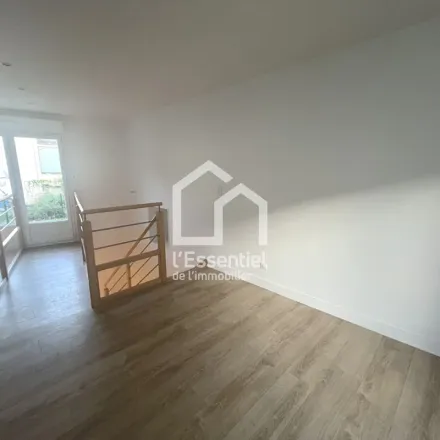 Rent this 1 bed apartment on 14 Rue Désiré Langlois in 78570 Chanteloup-les-Vignes, France