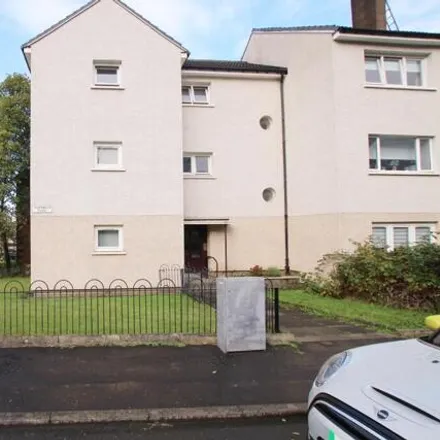Rent this 3 bed apartment on Broomhill in Thornwood Place/ Thornwood Drive, Thornwood Place