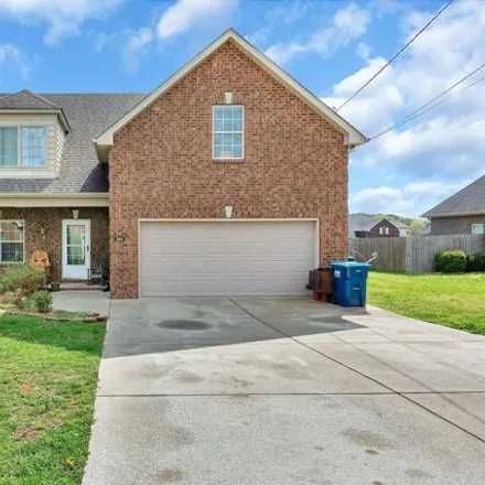 Buy this 6 bed house on 354 Jaine Street in Smyrna, TN 37167