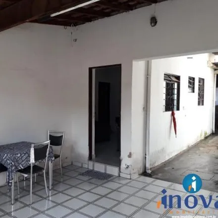 Image 2 - Avenida Doutor Fidelis, Centro, Uberaba - MG, 38015-020, Brazil - House for sale