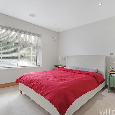 Image 3 - Highbeam House, 581 High Road Woodford Green, London, IG8 0RD, United Kingdom - Apartment for rent