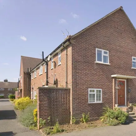 Rent this 2 bed apartment on unnamed road in Old Windsor, SL4 2PP