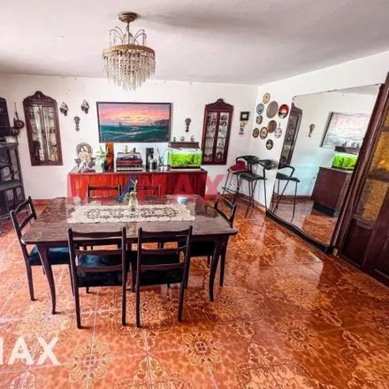 Buy this 6 bed house on Calle 17 in San Juan de Lurigancho, Lima Metropolitan Area 15457