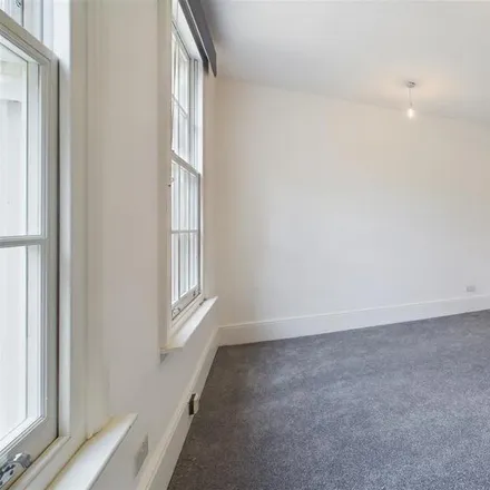 Image 6 - Jephson Street, London, SE5 8SZ, United Kingdom - Apartment for rent