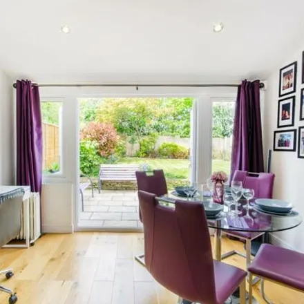 Image 4 - Friday Hill West, London, E4 6EW, United Kingdom - House for sale
