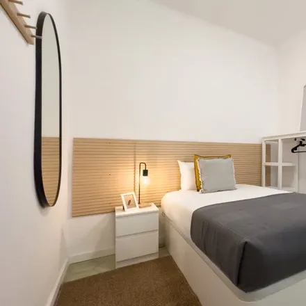 Rent this 4 bed room on Gran Via de les Corts Catalanes in 824, 08013 Barcelona