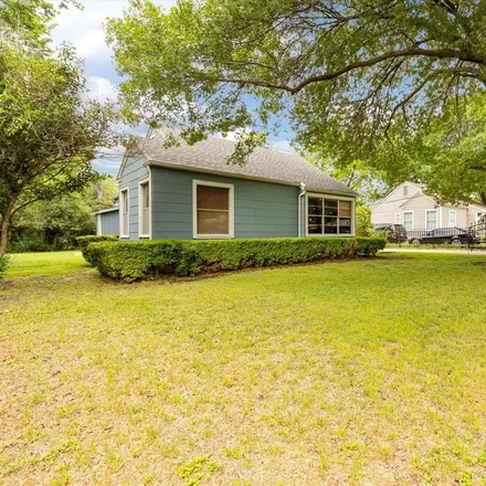 Image 2 - 1505 Woodlawn Street, River Oaks, Tarrant County, TX 76114, USA - House for sale