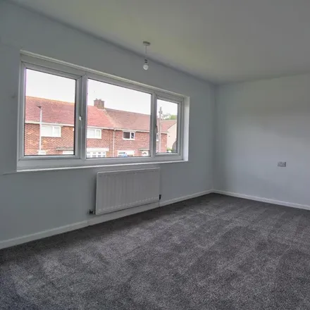 Image 4 - Alston Green, Middlesbrough, TS3 8HF, United Kingdom - Townhouse for rent