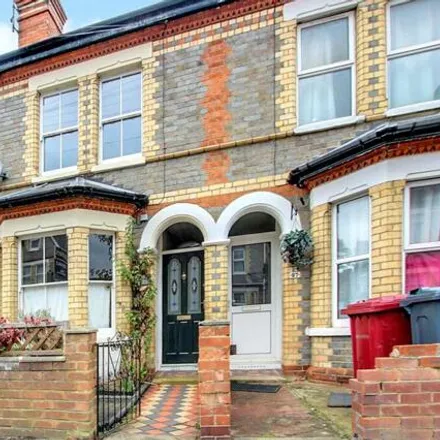 Buy this 2 bed townhouse on 33 Radstock Road in Reading, RG1 3PS