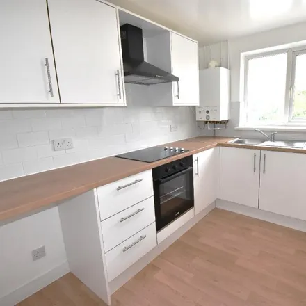 Rent this 2 bed apartment on 2fifty5 Tanning Studio in 255 Hedon Road, Hull