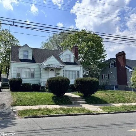Buy this 3 bed house on 195 Stratfield Place in Toilsome Hill, Bridgeport