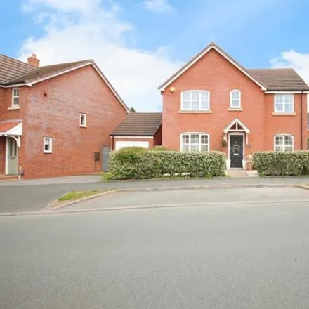Buy this 5 bed house on Lancaster Way in Warwick, CV31 2BF