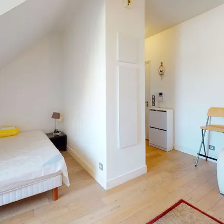 Rent this 1 bed apartment on Hôtel de Ville in 118 Avenue du Général de Gaulle, 94700 Maisons-Alfort