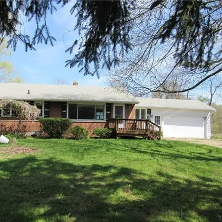 Buy this 3 bed house on 12503 Hovey Drive in Chesterland, Chester Township
