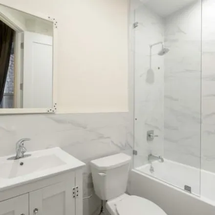 Image 3 - 212 Lewis Avenue, New York, NY 11221, USA - Room for rent