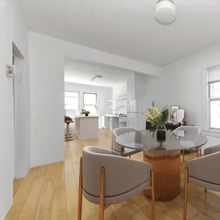 Image 3 - 52-14 83rd Street, New York, NY 11373, USA - Townhouse for sale