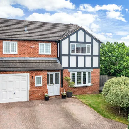 Buy this 4 bed house on Tythe Barn Close in Stoke Pound, B60 3QP