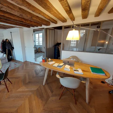 Image 3 - 17 Place Dauphine, 75001 Paris, France - Apartment for rent