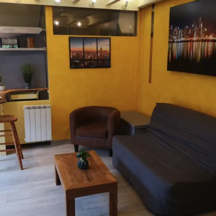 Rent this studio house on Saint-Égrève in Le Muret, FR