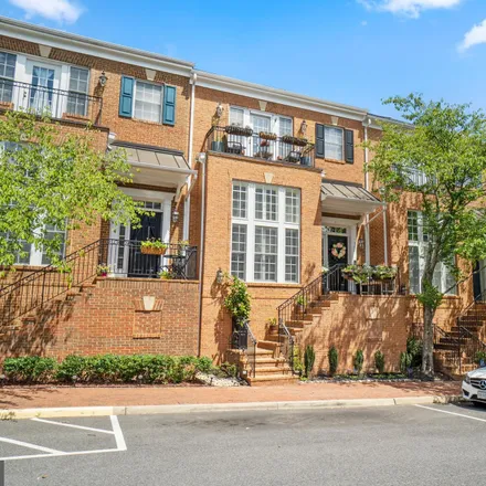 Image 2 - 702 Vestal Street, Woodbridge, VA 22191, USA - Townhouse for sale