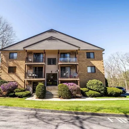 Buy this 2 bed condo on 19 Country Club Drive in Manchester, NH 03105