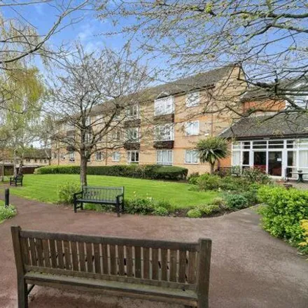 Image 9 - Oak Lodge, Sutton, West Sussex, Sm1 4qn - Apartment for sale