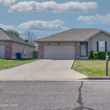 Buy this 3 bed house on 3011 North Chandler Avenue in Joplin, MO 64801