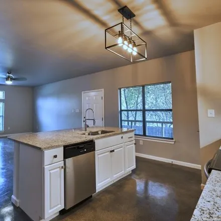 Image 4 - 1648 Peck Avenue, San Antonio, TX 78210, USA - Apartment for rent