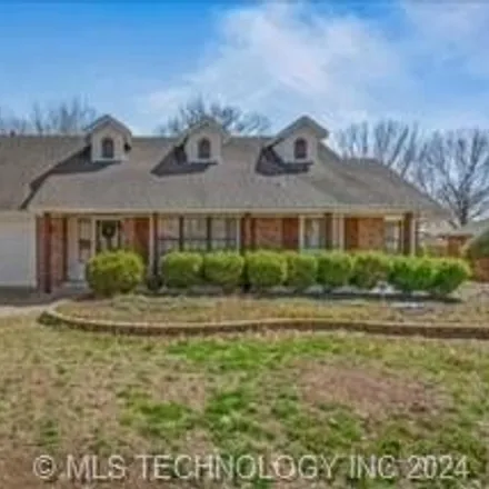 Buy this 4 bed house on 3254 Brighton Lane in Bartlesville, OK 74006
