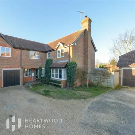 Buy this 6 bed house on unnamed road in St Albans, AL1 2QD