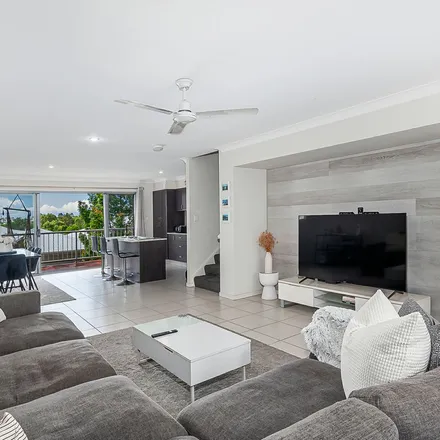 Image 2 - Bidmead Circuit, Pimpama QLD 4209, Australia - Apartment for rent