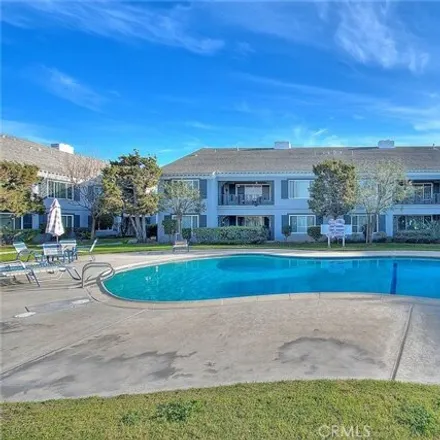 Image 3 - Bowlero, 1501 South Lemon Street, Fullerton, CA 92832, USA - Condo for sale