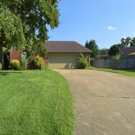Buy this 3 bed house on 7334 Brentwood Circle in Southaven, MS 38671