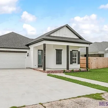 Buy this 3 bed house on 7326 Mickens Road in Glen Oaks Place, East Baton Rouge Parish