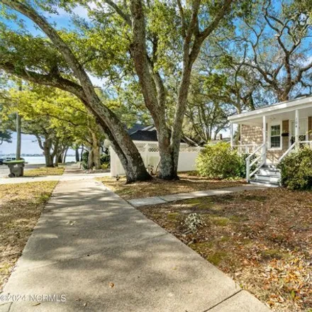 Buy this 3 bed house on 150 South 27th Street in Carolina City, Morehead City